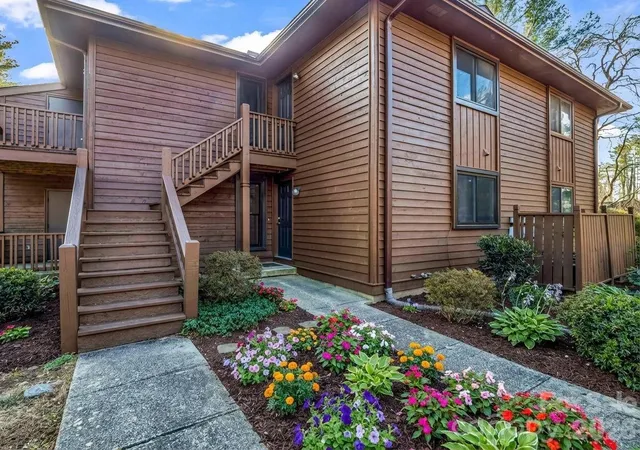 Photo 2 of Condo for sale at 520 Courtwood Ln #8, Hendersonville, NC 28739 | MLS# 4399412 | Listing updated on 2026-09-19