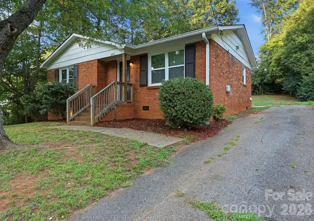 2nd image of 6805 Deanwood Pl, Charlotte, NC 28217 | MLS# 4399422