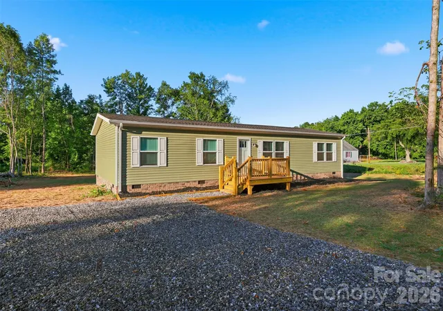 1st image of 4433 Old Us 421 Hwy W, Yadkinville, NC 27055 | MLS# 4399423