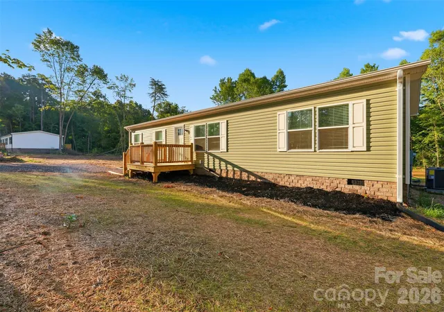 3rd image of 4433 Old Us 421 Hwy W, Yadkinville, NC 27055 | MLS# 4399423