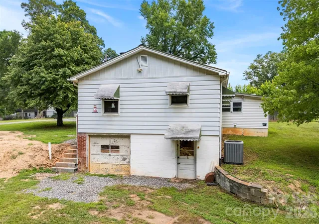 Homes for sale in Kings Mountain, NC | 1302 W Gold Street Ext, Kings Mountain, NC 28086 | MLS# 4399450