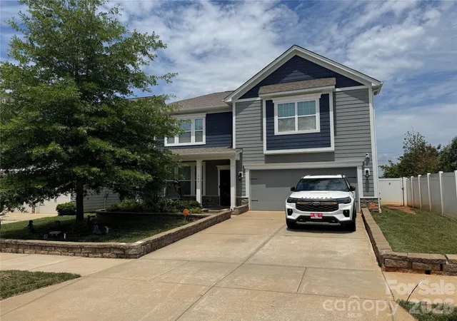1st image of 109 E Americana Dr, Mooresville, NC 28115 | MLS# 4399467
