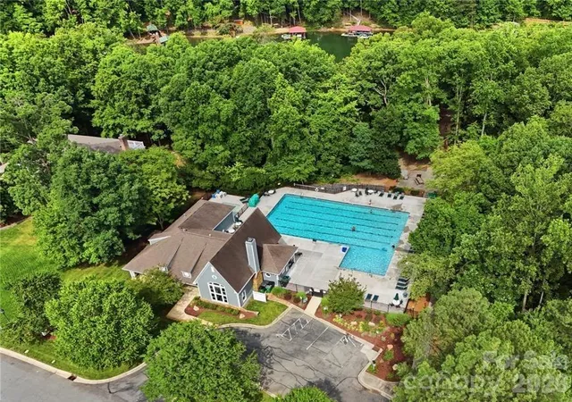 Photo 4 of Land for sale at 2125 Mt Isle Harbor Dr, Charlotte, NC 28214 | MLS# 4399479 | Listing updated on 2026-08-03