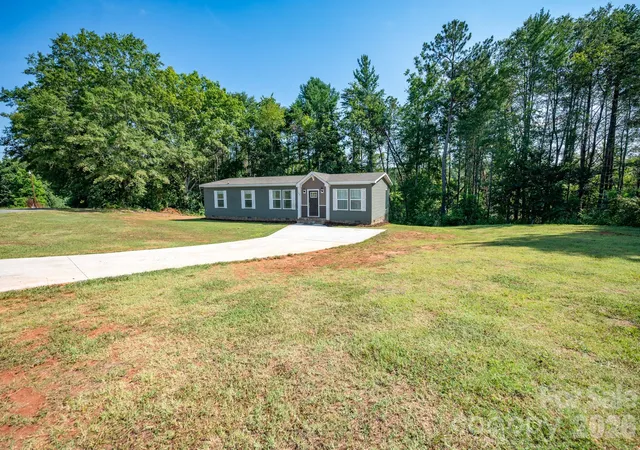 3rd image of 164 Basin Trl, Rutherfordton, NC 28139 | MLS# 4399486