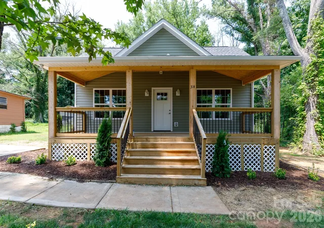 Photo 1 of Single family home for sale at 314 Friedheim Rd, Rock Hill, SC 29730 | MLS# 4399533 | Listing updated on 2026-08-18