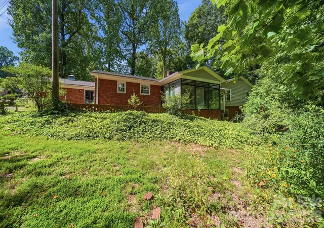 Homes for sale in Gaffney, SC | 124 Fernwood Dr, Gaffney, SC 29340 | MLS# 4399544