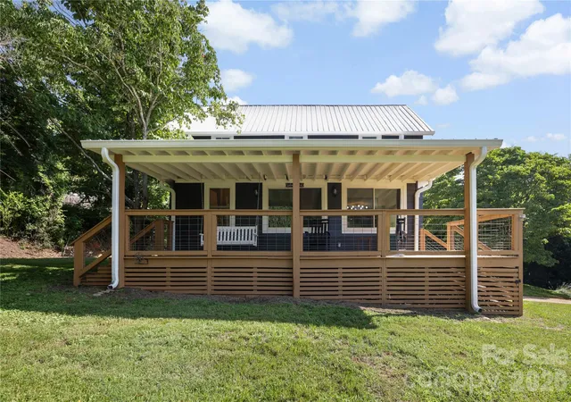3rd image of 2252 Riceville Rd, Asheville, NC 28805 | MLS# 4399563