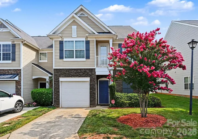 Homes for sale in Clover, SC | 2166 Shady Pond Dr, Clover, SC 29710 | MLS# 4399575