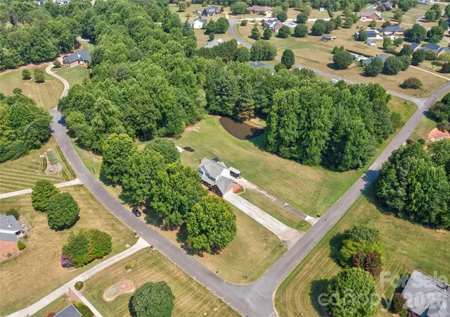 4th image of 3010 Eaker Dr, Cherryville, NC 28021 | MLS# 4399577