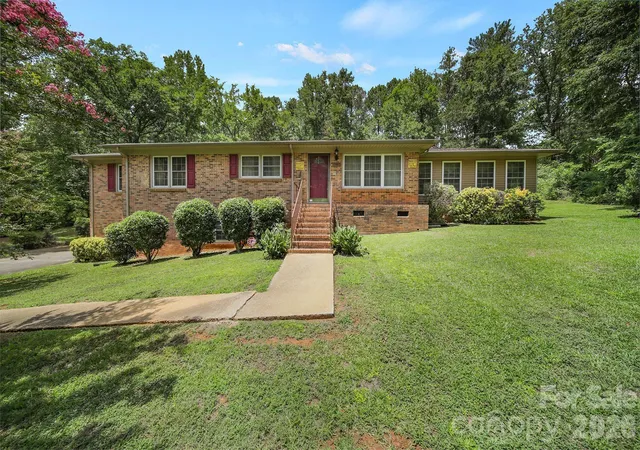 2nd image of 2171 Emma Cir, Lancaster, SC 29720 | MLS# 4399588