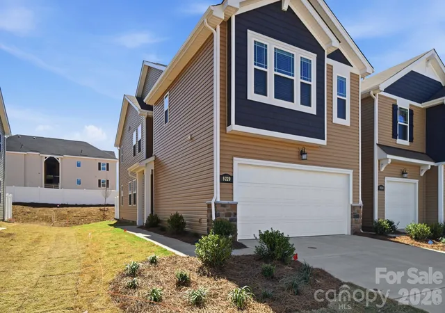 Photo 1 of Townhouse for sale at 5204 Wyes Oak Ln, Charlotte, NC 28269 | MLS# 4399595 | Listing updated on 2026-08-30