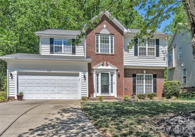 image of 9423 Willow Tree Ln, Charlotte, NC 28277 | MLS# 4399596