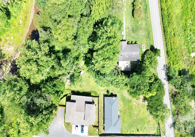 Homes for sale in Black Mountain, NC | 404 Blue Ridge Rd, Black Mountain, NC 28711 | MLS# 4399605