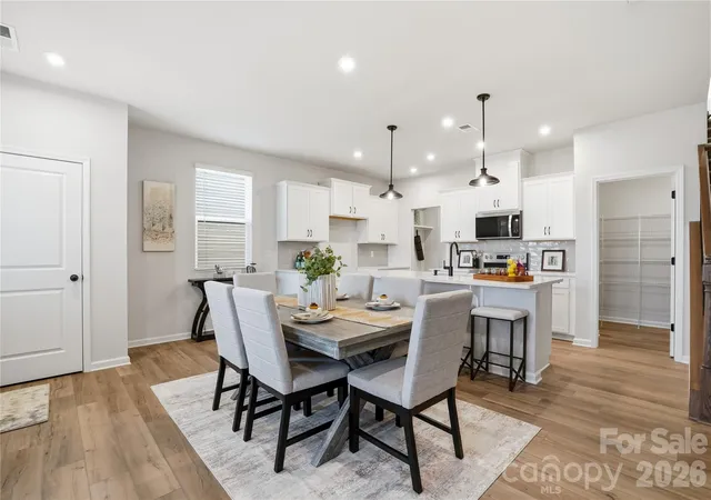 Photo 4 of Townhouse for sale at 5205 Wyes Oak Ln, Charlotte, NC 28269 | MLS# 4399611 | Listing updated on 2026-10-28