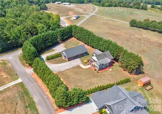 Photo 3 of Single family home for sale at 101 Northeastern Dr, Shelby, NC 28152 | MLS# 4399615 | Listing updated on 2026-09-02