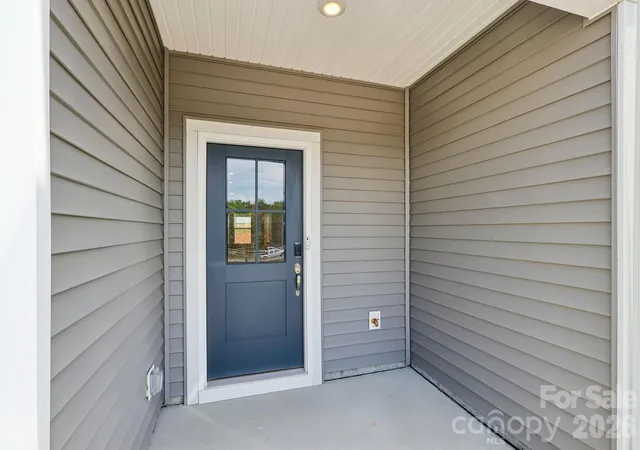 Photo 3 of Sale Pending at 3149 Ophelia Aly, Charlotte, NC 28213 | MLS# 4399620 | Listing updated on 2026-07-07