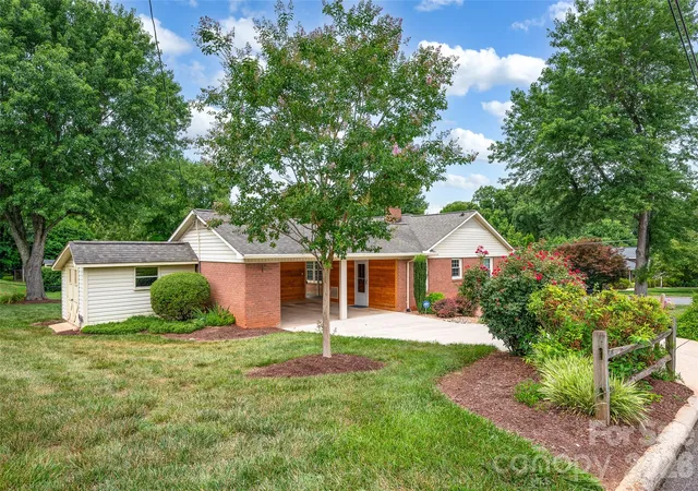 Homes for sale in Statesville, NC | 1508 Mount Vernon Ave, Statesville, NC 28677 | MLS# 4399623