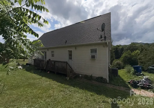 44th image of 19 Honey Skipper Ln, Candler, NC 28715 | MLS# 4399633