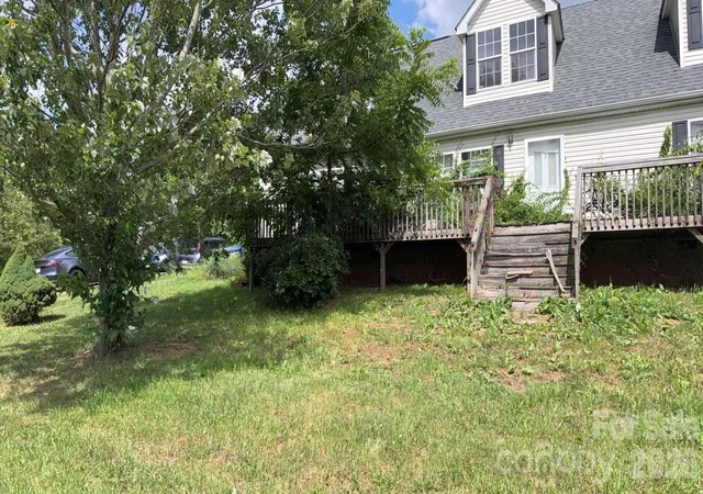 5th image of 19 Honey Skipper Ln, Candler, NC 28715 | MLS# 4399633
