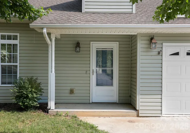 4th image of 50 Ridgeland Ln, Asheville, NC 28805 | MLS# 4399643