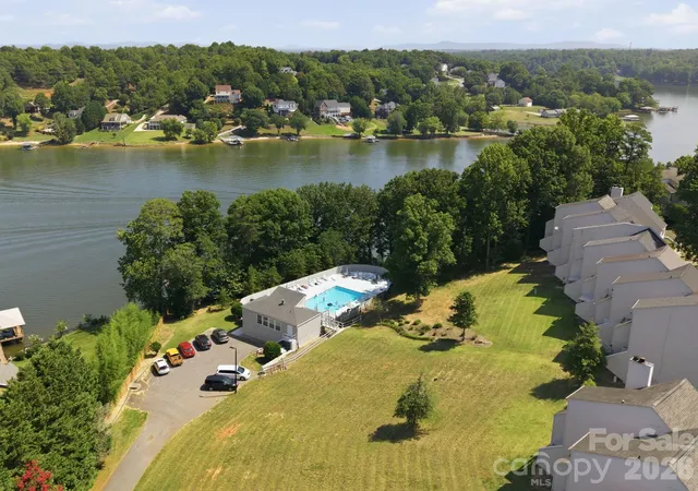 38th image of 1050 21st Ave Nw #6, Hickory, NC 28601 | MLS# 4399644