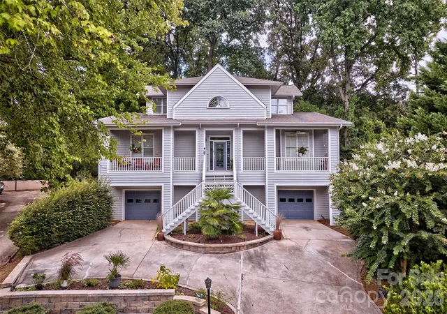 Photo 1 of Single family home for sale at 3 Mischief St, Clover, SC 29710 | MLS# 4399658 | Listing updated on 2026-09-19