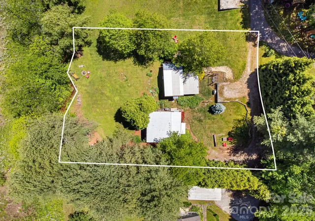 Photo 48 of Single family home for sale at 107 111 Hougie Heaven Ln, Franklin, NC 28734 | MLS# 4399662 | Listing updated on 2026-08-09