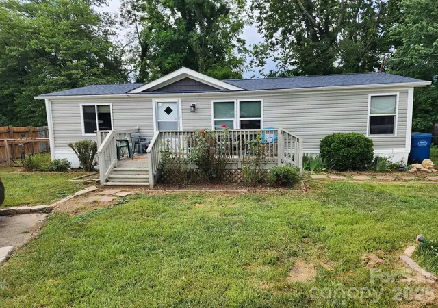 Homes for sale in Waynesville, NC | 345 Hyatt St, Waynesville, NC 28786 | MLS# 4399668