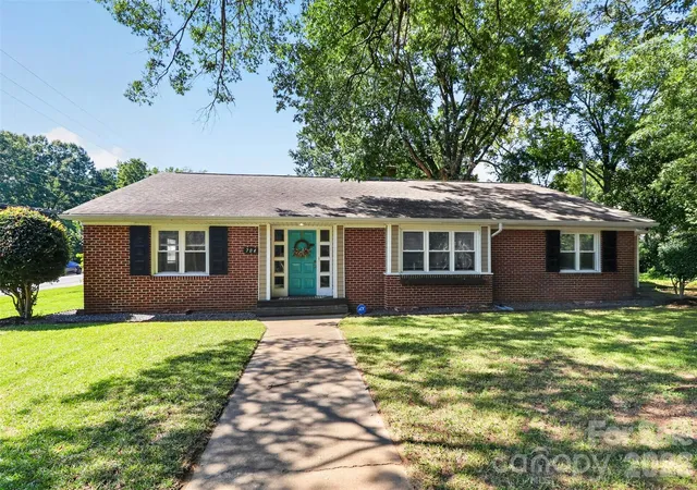 Photo 3 of Single family home for sale at 704 Lancaster Ave, Monroe, NC 28112 | MLS# 4399672 | Listing updated on 2026-10-09