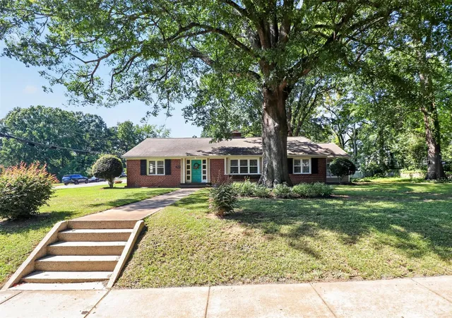 Photo 4 of Single family home for sale at 704 Lancaster Ave, Monroe, NC 28112 | MLS# 4399672 | Listing updated on 2026-10-09
