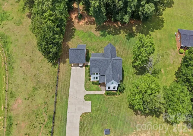 Homes for sale in Gastonia, NC | 5028 Lewis Rd, Gastonia, NC 28052 | MLS# 4399679