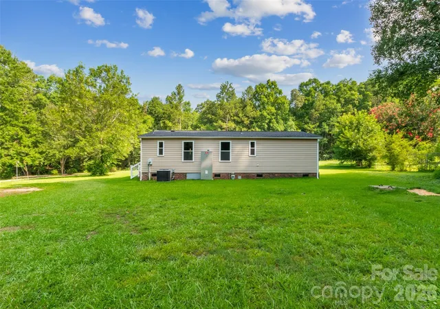 Homes for sale in Lancaster, SC | 1882 Williams Cir, Lancaster, SC 29720 | MLS# 4399687
