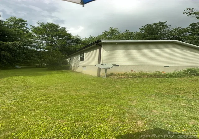 5th image of 294 E Lester Ln, Hendersonville, NC 28739 | MLS# 4399689
