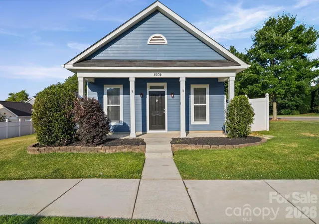Homes for sale in Huntersville, NC | 4104 Vance Rd N, Huntersville, NC 28078 | MLS# 4399698