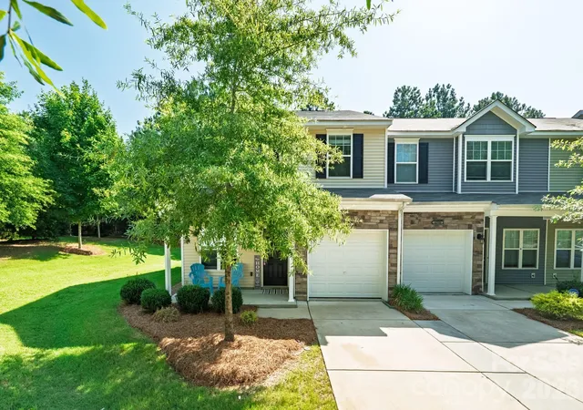 Homes for sale in Charlotte, NC | 13505 Browhill Ln, Charlotte, NC 28278 | MLS# 4399701