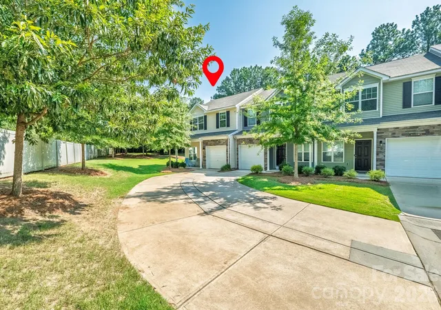 Homes for sale in Charlotte, NC | 13505 Browhill Ln, Charlotte, NC 28278 | MLS# 4399701