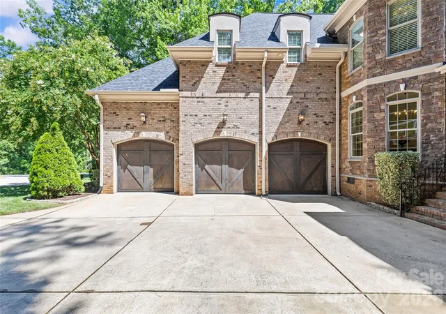 4th image of 3030 Ashford Glen Dr, Matthews, NC 28104 | MLS# 4399713