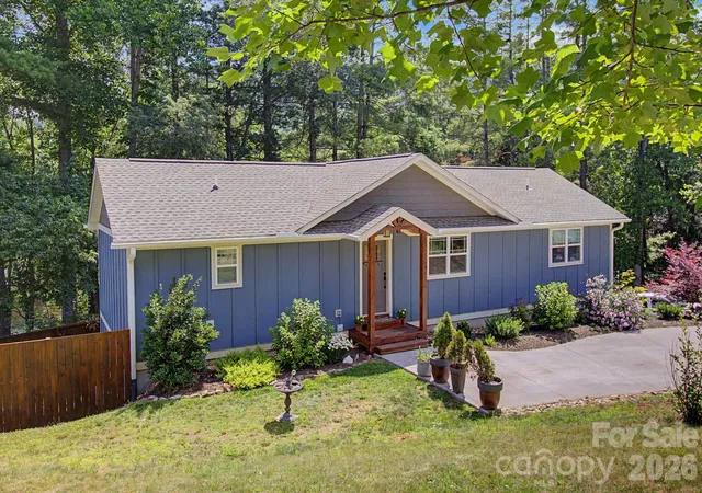 1st image of 34 Aster Ridge Dr, Waynesville, NC 28786 | MLS# 4399718