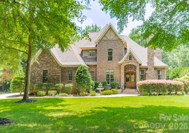 Photo 1 of Single family home for sale at 215 Blue River Rd, Clover, SC 29710 | MLS# 4399726 | Listing updated on 2026-10-24