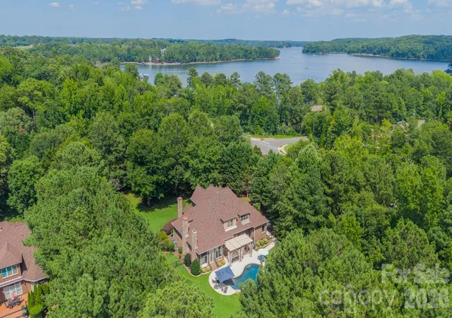 Photo 2 of Single family home for sale at 215 Blue River Rd, Clover, SC 29710 | MLS# 4399726 | Listing updated on 2026-09-02