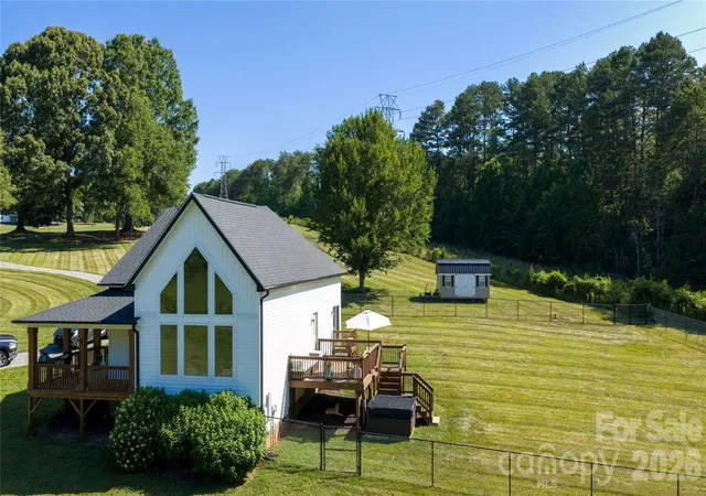 Homes for sale in Maiden, NC | 2399 Blackburn Bridge Rd, Maiden, NC 28650 | MLS# 4399764