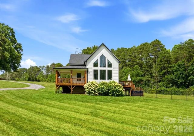Photo 2 of Single family home for sale at 2399 Blackburn Brg Rd, Maiden, NC 28650 | MLS# 4399764 | Listing updated on 2026-08-27