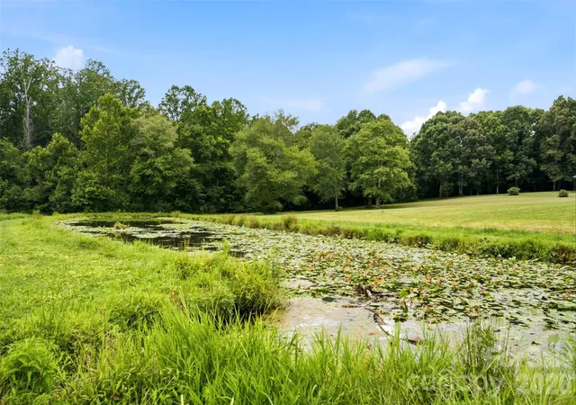 Photo 3 of Single family home for sale at 2399 Blackburn Brg Rd, Maiden, NC 28650 | MLS# 4399764 | Listing updated on 2026-08-27