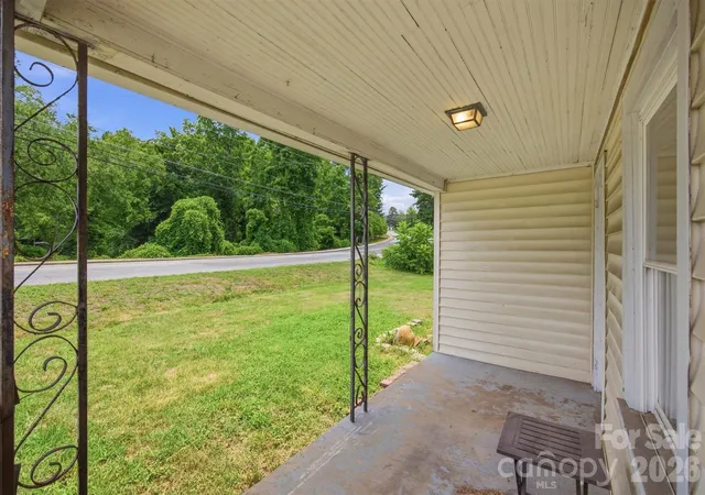 Photo 5 of Single family home for sale at 43 N Highland Ave, Granite Falls, NC 28630 | MLS# 4399795 | Listing updated on 2026-09-01