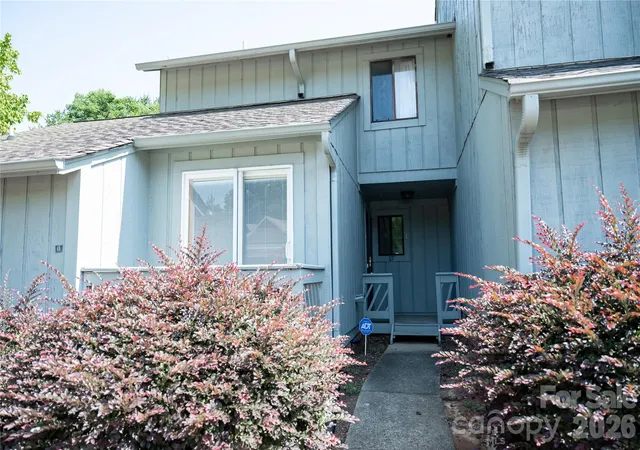Photo 1 of Townhouse for sale at 100 Willow Run Dr #17, Gastonia, NC 28056 | MLS# 4399800 | Listing updated on 2026-08-29