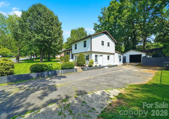 Photo 1 of Single family home for sale at 7552 Idlewild Rd, Charlotte, NC 28212 | MLS# 4399804 | Listing updated on 2026-10-21