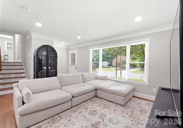 Photo 2 of Single family home for sale at 7552 Idlewild Rd, Charlotte, NC 28212 | MLS# 4399804 | Listing updated on 2026-10-21