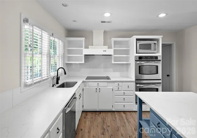 5th image of 1212 Oakland St, Hendersonville, NC 28792 | MLS# 4399817