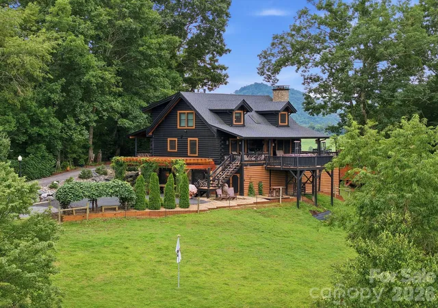 Photo 1 of Single family home for sale at 206 Hamlet Dr, Burnsville, NC 28714 | MLS# 4399818 | Listing updated on 2026-09-04