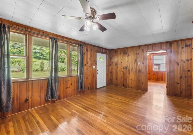 Photo 2 of Single family home for sale at 194 Virginia Dr, Marion, NC 28752 | MLS# 4399819 | Listing updated on 2026-07-09